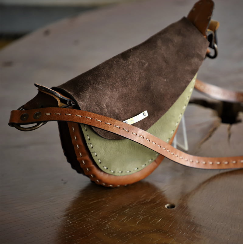 Zad Sling Pouch Zad Sling Pouch
