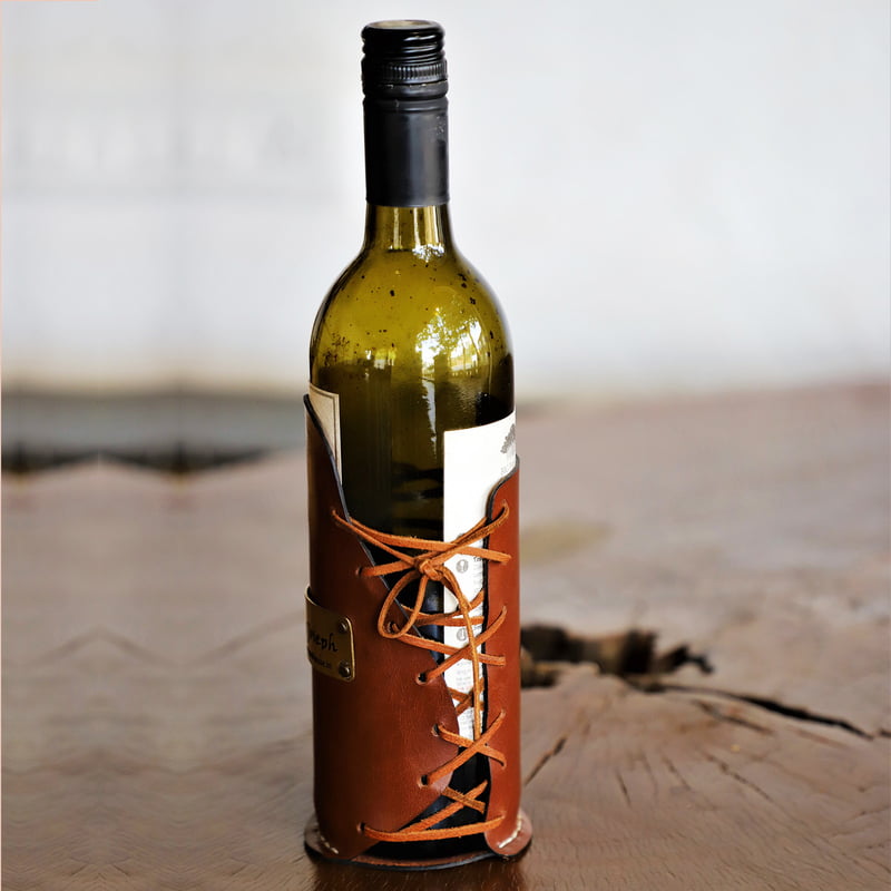 Vino Bottle Holder