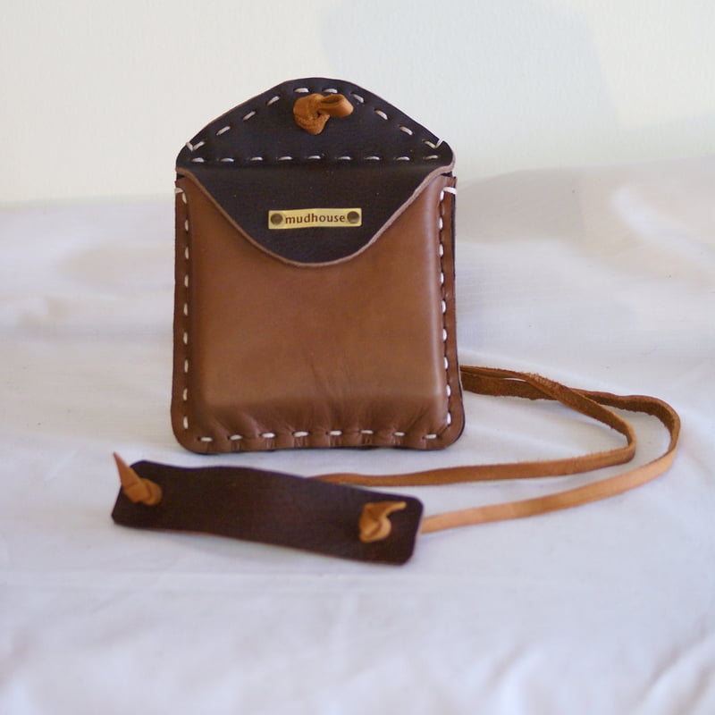 Amor Sling Pouch Amor Sling Pouch