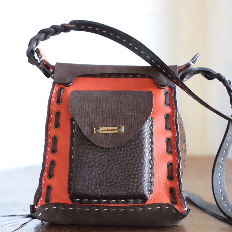 Aare sling bag Aare sling bag
