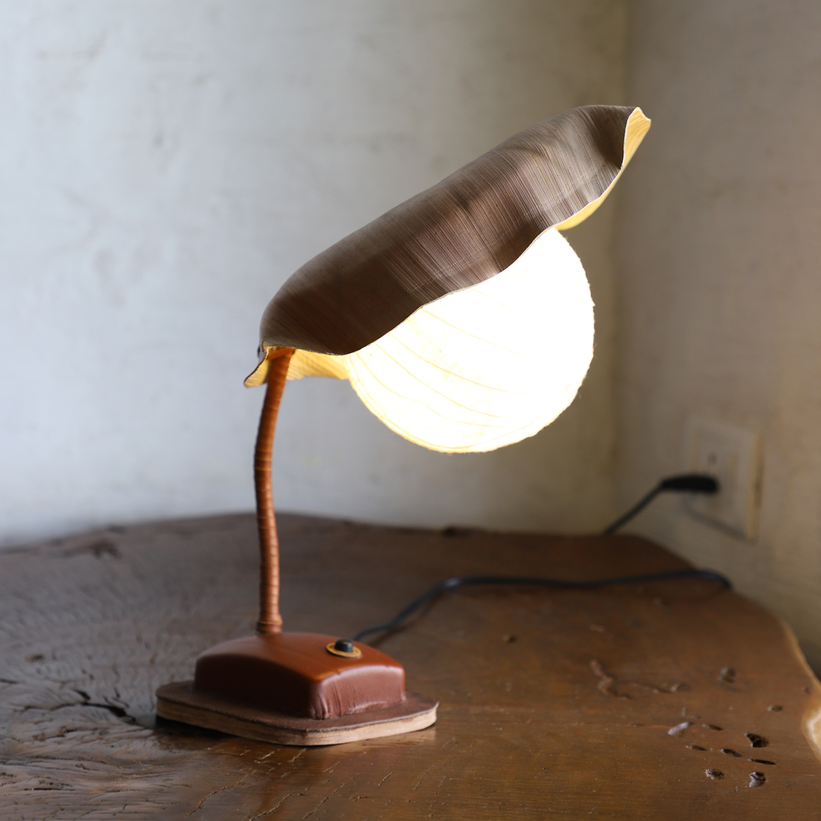 Luz Table Lamp