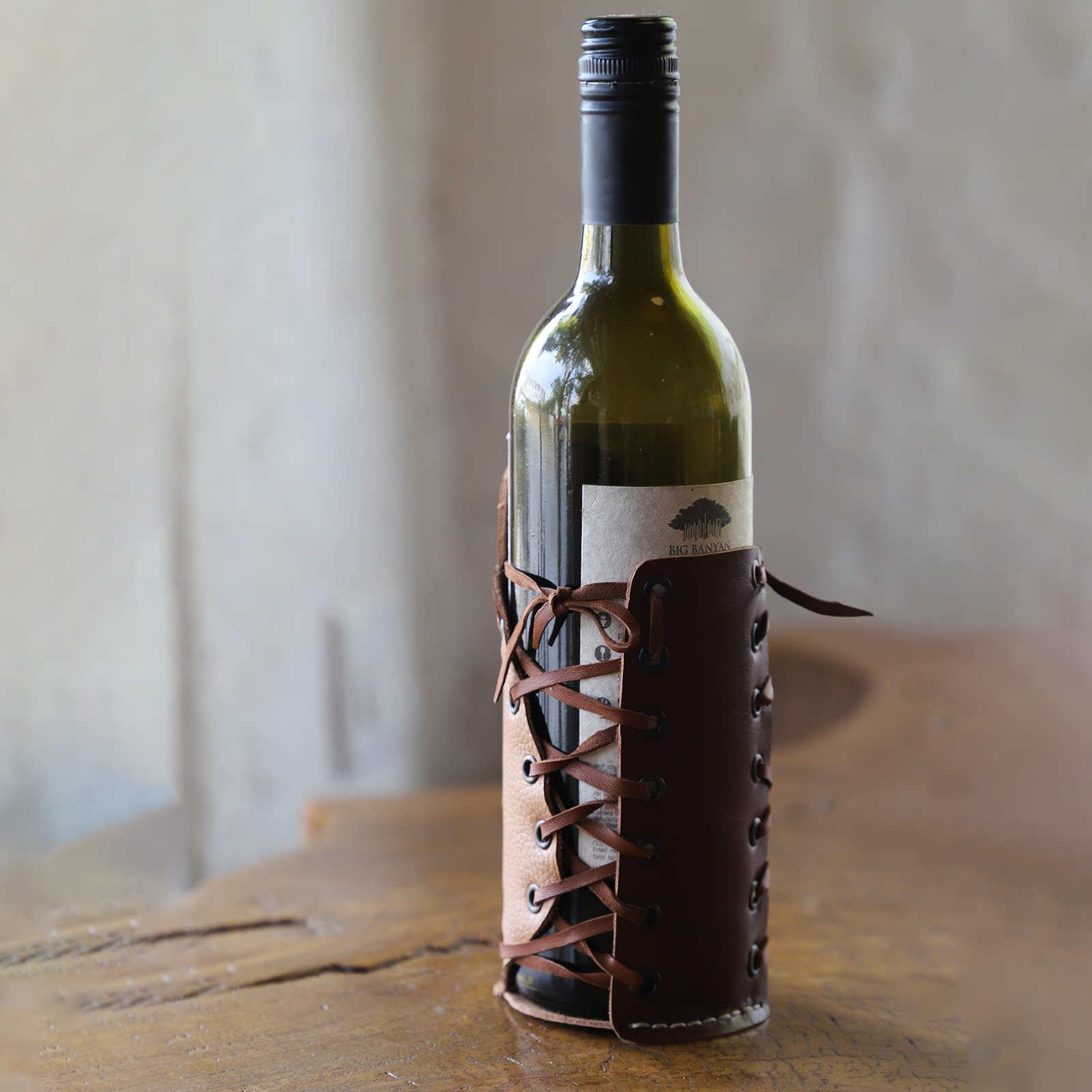 Vino Bottle Holder