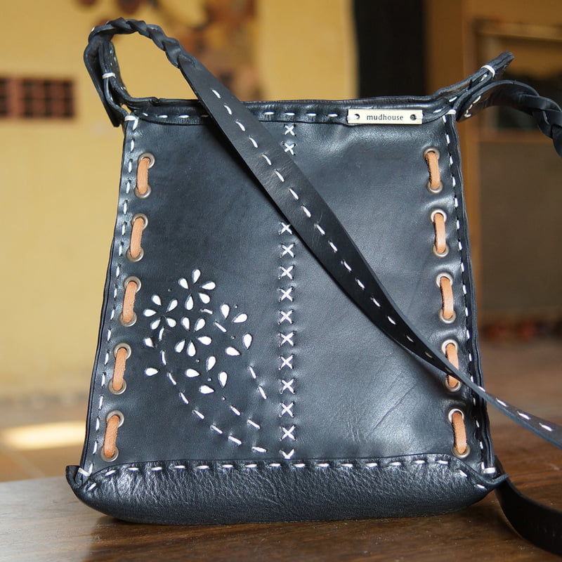 Gia Sling Bag 