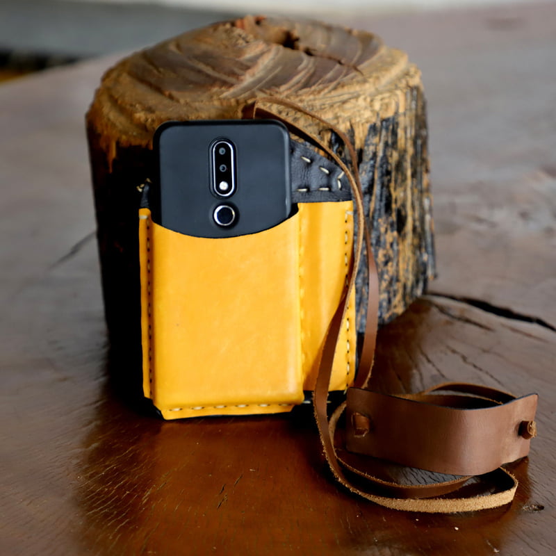 Amor Sling Pouch Amor Sling Pouch