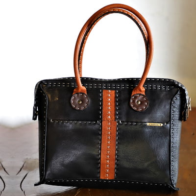 Nera Sleeve Bag Nera Sleeve Bag