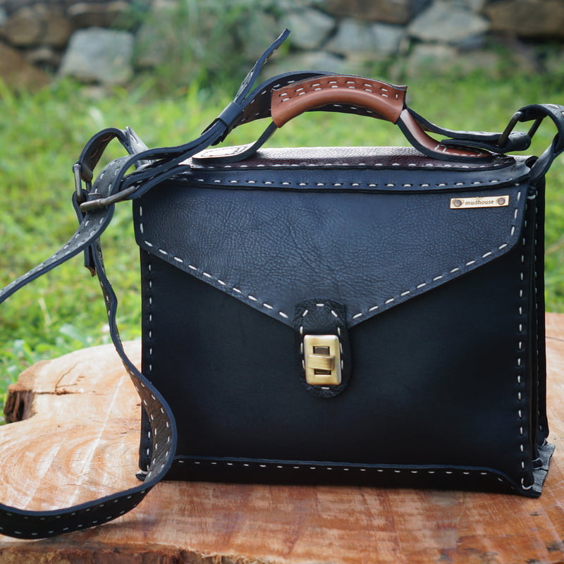 Paoul Hand Bag