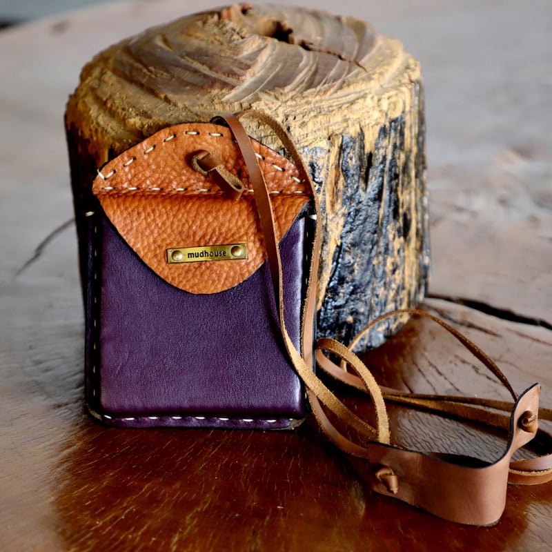 Amor Sling Pouch Amor Sling Pouch