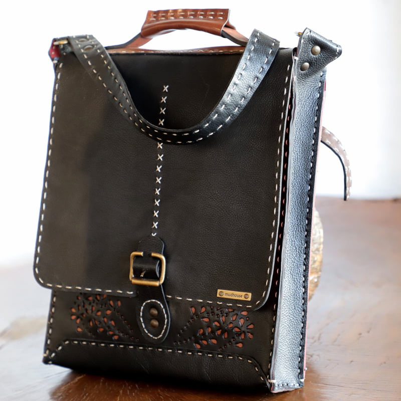 Vera Messenger Bag Vera Messenger Bag